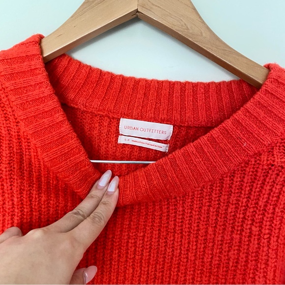 UO Red Sydney Crewneck Cropped Sweater - Picture 5 of 9